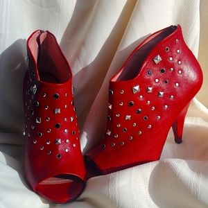 Vince Camuto Annan Persian Red Aviator Leather Studded Peep Toe Booties